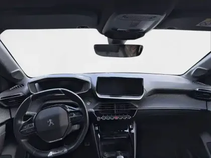 Photo 7 Peugeot 208  Electrique 50 kWh 136ch