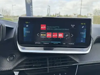 Photo 14 Peugeot 208  Electrique 50 kWh 136ch