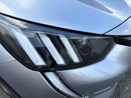 Photo 15 Peugeot 208  Electrique 50 kWh 136ch