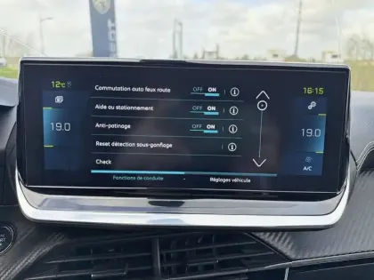 Photo 17 Peugeot 208  Electrique 50 kWh 136ch
