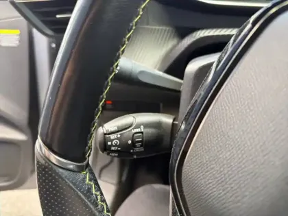 Photo 21 Peugeot 208  Electrique 50 kWh 136ch