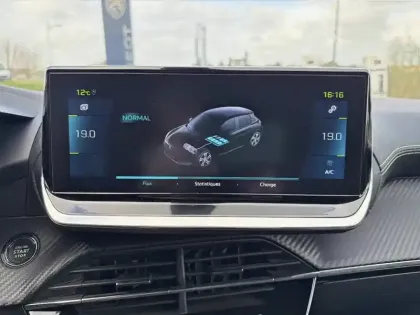 Photo 20 Peugeot 208  Electrique 50 kWh 136ch