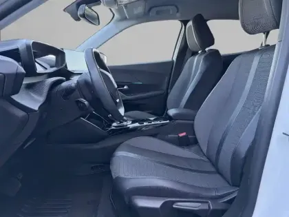 Photo 10 Peugeot 2008  Electrique 136 ch