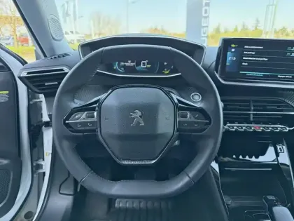 Photo 8 Peugeot 2008  Electrique 136 ch