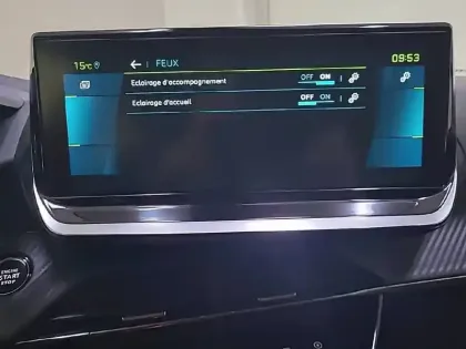 Photo 45 Peugeot 2008  Electrique 136 ch