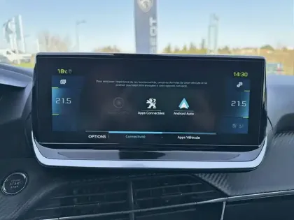 Photo 19 Peugeot 2008  Electrique 136 ch