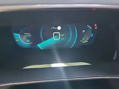 Photo 32 Peugeot 2008  Electrique 136 ch