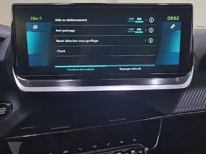 Photo 43 Peugeot 2008  Electrique 136 ch