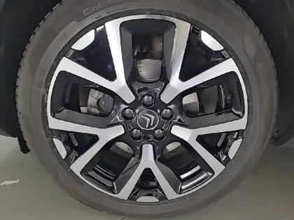 Photo 39 Citroën C5 aircross Gén. I Ph2 Shine Pack 5