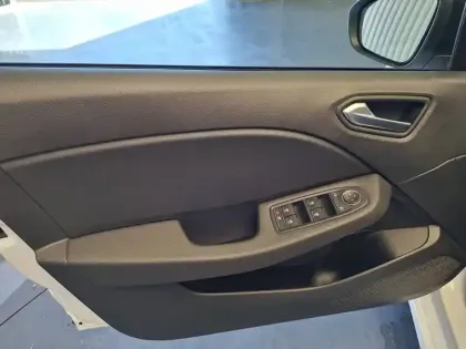 Photo 12 Renault Clio  SOCIETE BLUE DCI 100 hc GSR2