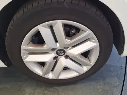 Photo 26 Renault Clio  SOCIETE BLUE DCI 100 hc GSR2