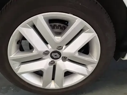 Photo 29 Renault Clio  SOCIETE BLUE DCI 100 hc GSR2