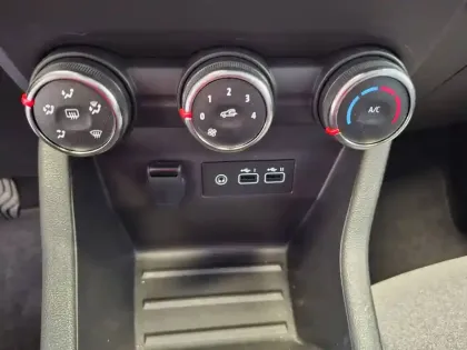 Photo 16 Renault Clio  SOCIETE BLUE DCI 100 hc GSR2