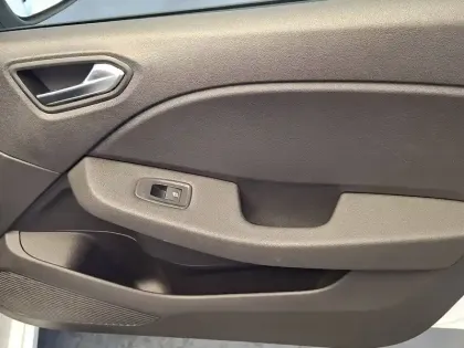 Photo 28 Renault Clio  SOCIETE BLUE DCI 100 hc GSR2