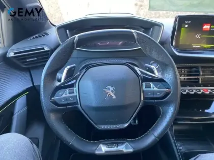 Photo 15 Peugeot 208  PureTech 130 S&S EAT8