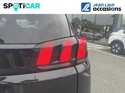 Photo 16 Peugeot 5008  PureTech 130ch S&S BVM6