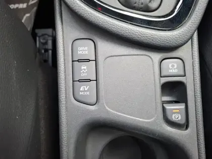 Photo 25 Toyota Yaris  Hybride 116h