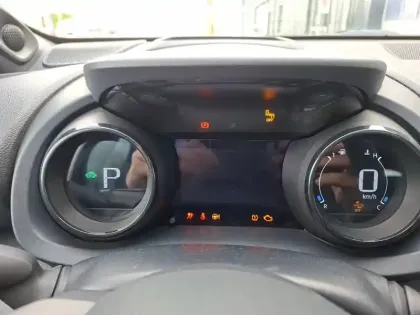 Photo 24 Toyota Yaris  Hybride 116h