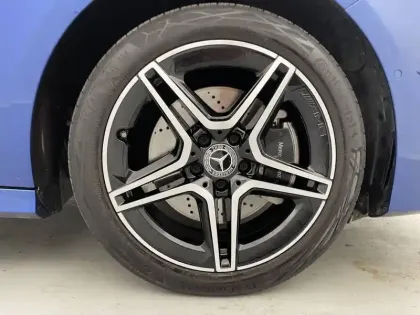 Photo 16 Mercedes Classe A  250 e Hybrid EQ 8G-DCT