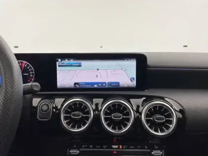 Photo 20 Mercedes Classe A  250 e Hybrid EQ 8G-DCT