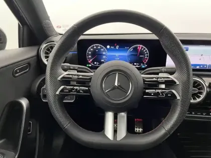 Photo 22 Mercedes Classe A  250 e Hybrid EQ 8G-DCT