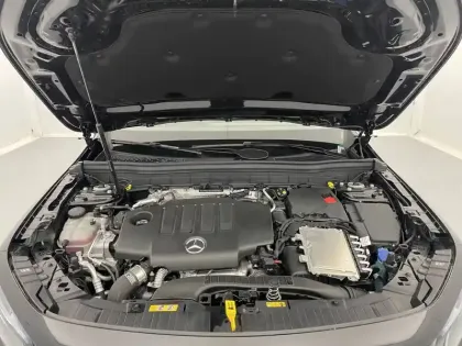 Photo 51 Mercedes GLB  200 d 8G-DCT