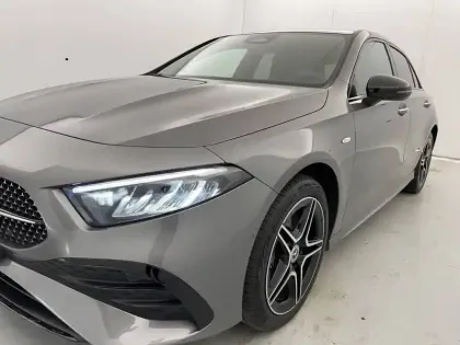 Photo 32 Mercedes Classe A  250 e Hybrid EQ