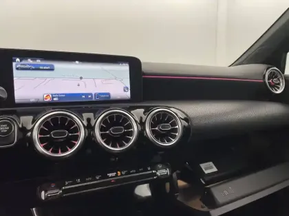 Photo 25 Mercedes Classe A  250 e Hybrid EQ