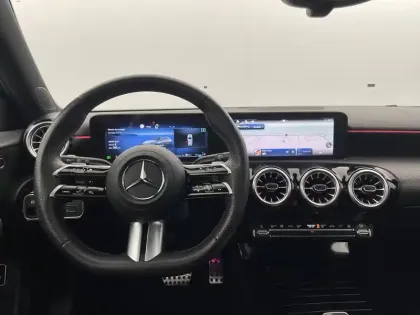 Photo 21 Mercedes Classe A  250 e Hybrid EQ