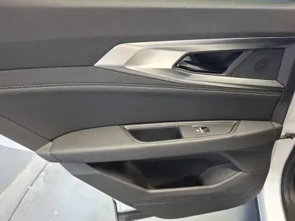 Photo 20 Renault Austral  E-Tech hybrid 200