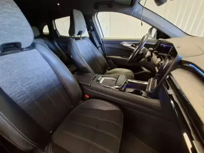 Photo 10 Renault Austral  E-Tech hybrid 200