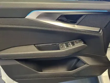 Photo 15 Renault Austral  E-Tech hybrid 200