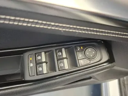 Photo 16 Renault Austral  E-Tech hybrid 200