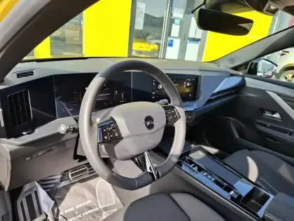 Photo 25 Opel Astra  Electrique 156 ch & Batterie 54 kWh