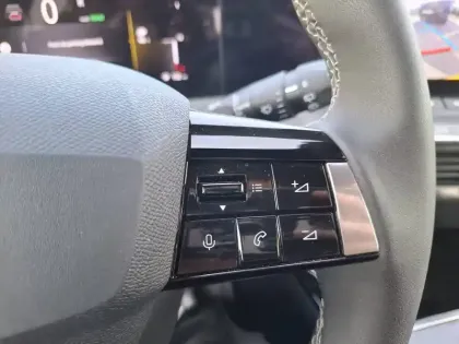 Photo 37 Opel Astra  Electrique 156 ch & Batterie 54 kWh