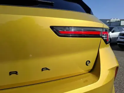 Photo 8 Opel Astra  Electrique 156 ch & Batterie 54 kWh