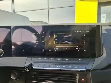 Photo 32 Opel Astra  Electrique 156 ch & Batterie 54 kWh