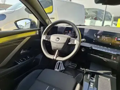 Photo 23 Opel Astra  Electrique 156 ch & Batterie 54 kWh