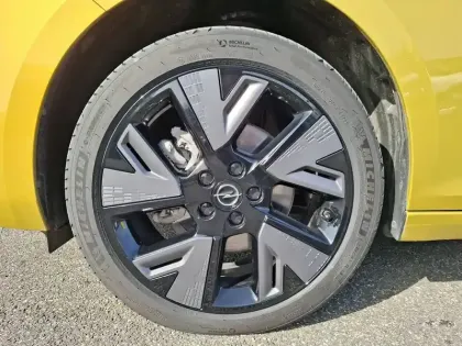 Photo 16 Opel Astra  Electrique 156 ch & Batterie 54 kWh