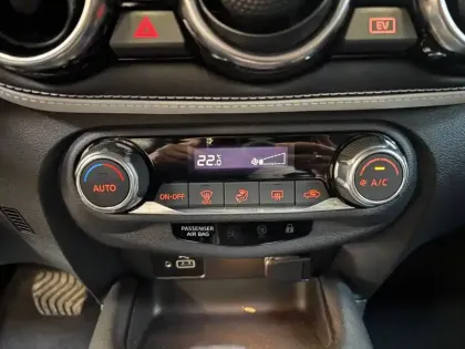 Photo 66 Nissan Juke  Hybrid 143