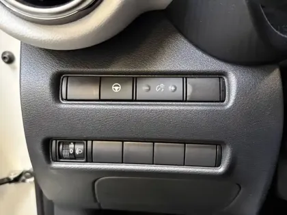 Photo 55 Nissan Juke  Hybrid 143