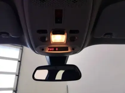 Photo 18 Peugeot 2008  BlueHDi 110 S&S BVM6