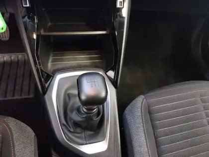 Photo 20 Peugeot 2008  BlueHDi 110 S&S BVM6