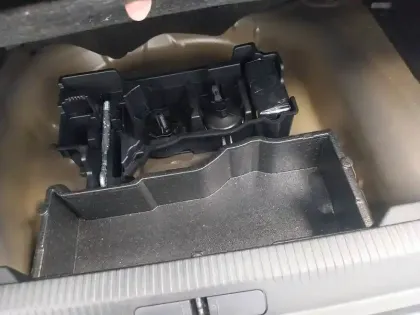 Photo 21 Peugeot 2008  BlueHDi 110 S&S BVM6