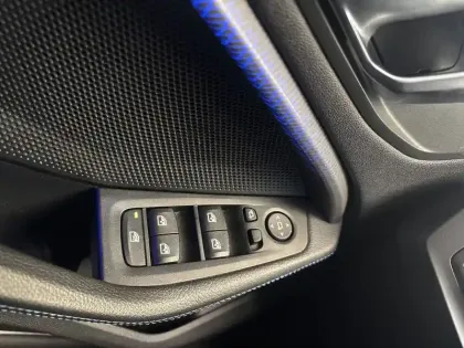 Photo 32 BMW Serie 1 118d 150 ch BVA8