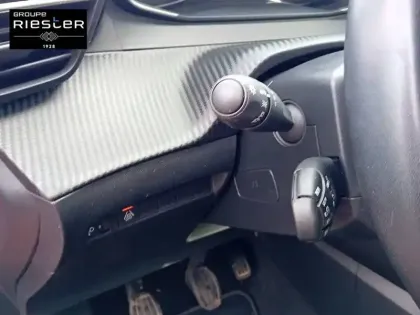 Photo 17 Peugeot 208  PureTech 100 S&S BVM6