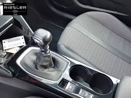 Photo 18 Peugeot 208  PureTech 100 S&S BVM6