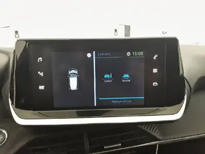 Photo 23 Peugeot 208  Electrique 50 kWh 136ch