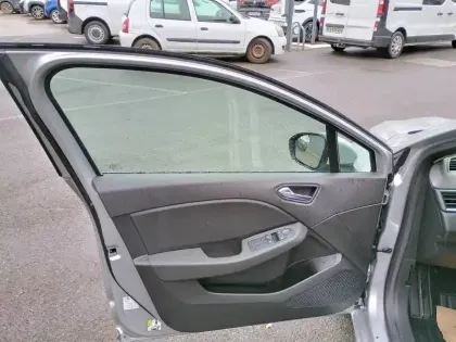 Photo 10 Renault Clio  E-Tech 140 - 21N