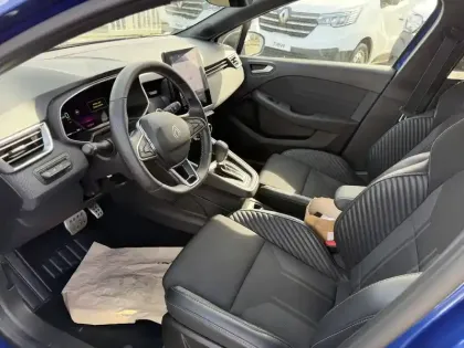 Photo 5 Renault Clio  E-Tech full hybrid 145 ch GSR2